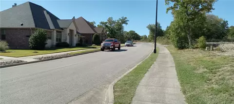 2012 Lola Ln, Bryan, TX 77807 photo 5