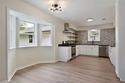 1304 Bristol St, Bryan, TX 77802 photo 6