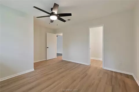 1304 Bristol St, Bryan, TX 77802 photo 8