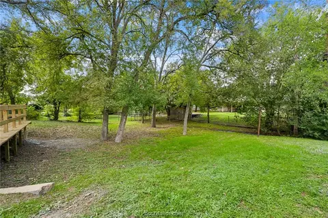 1304 Bristol St, Bryan, TX 77802 photo 18