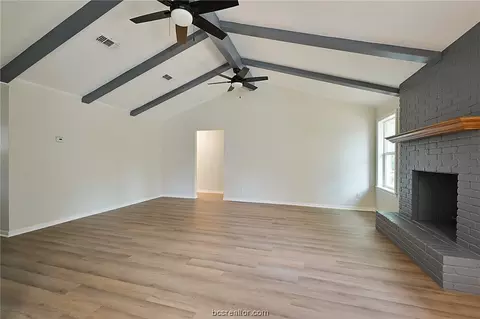 1304 Bristol St, Bryan, TX 77802 photo 2
