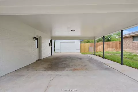 1304 Bristol St, Bryan, TX 77802 photo 16
