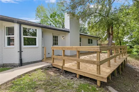 1304 Bristol St, Bryan, TX 77802 photo 17