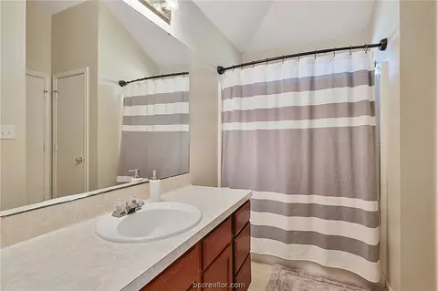 2905 Elise Ln, Bryan, TX 77802 photo 8
