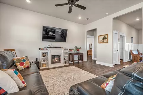 Living - 257 Rustic Trce, Snook, TX 77878 photo 2 of 3