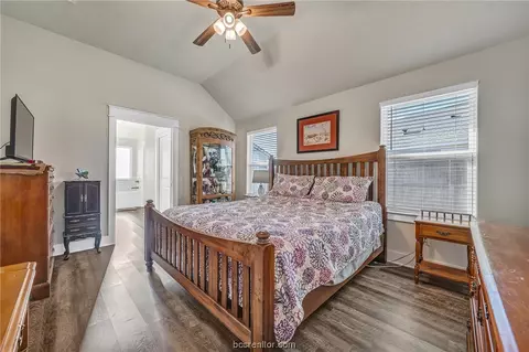 Bedroom - 257 Rustic Trce, Snook, TX 77878 photo 2 of 4