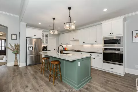 4313 Appalachian Trl, Bryan, TX 77802