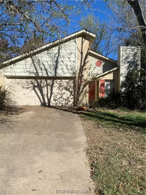 2128 La Brisa Dr, Bryan, TX 77807