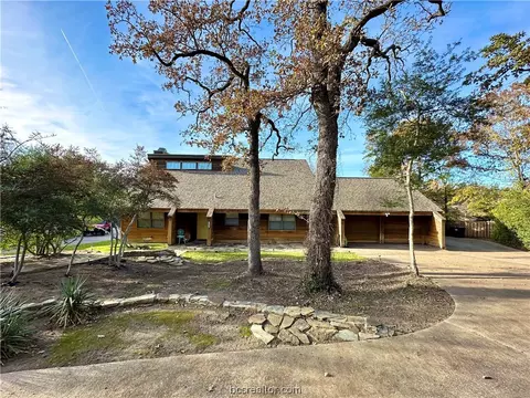 8603 Jade Dr, College Station, TX 77845