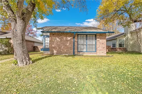 709 Lincoln, College Station, TX 77840