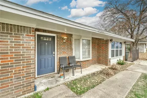 306 Tee Dr, Bryan, TX 77801 photo 6