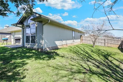 2908 Jenna Ct, Bryan, TX 77802 photo 21