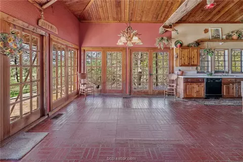 9275 Weedon Loop, Bryan, TX 77808 photo 13
