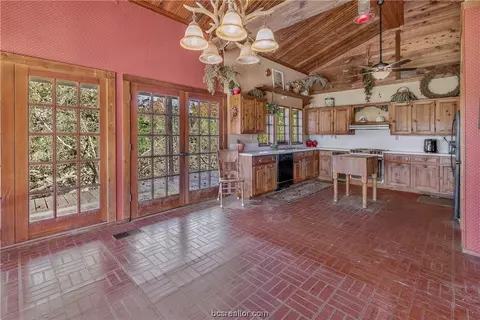 9275 Weedon Loop, Bryan, TX 77808 photo 14