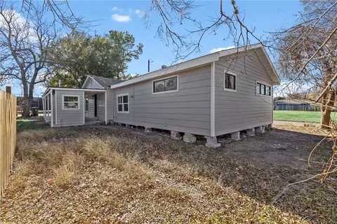 1300 E 21st St, Bryan, TX 77803 photo 6