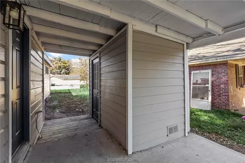 1300 E 21st St, Bryan, TX 77803 photo 5