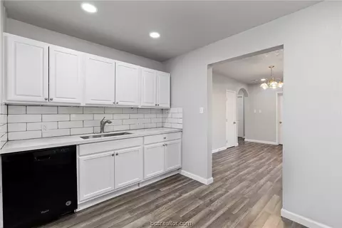 1300 E 21st St, Bryan, TX 77803 photo 16