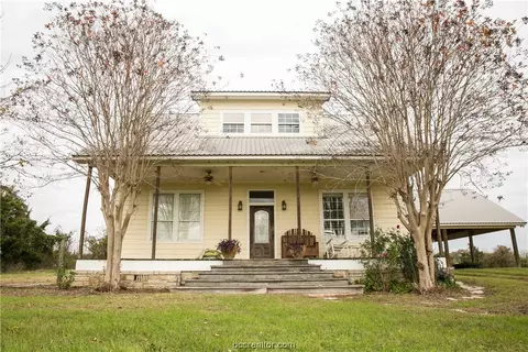 9377 Latium Cemetery Rd, Burton, TX 77835