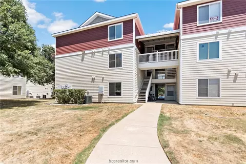 515 SW 103, College Station, TX 77840