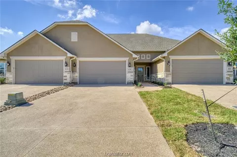 1607 Buena Vis, College Station, TX 77845