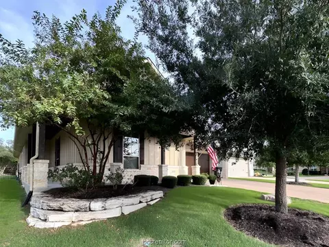 3412 Chenoa Cove Pvt, College Station, TX 77845