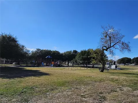 1436 Cedarcrest Ln, Bryan, TX 77803 photo 15