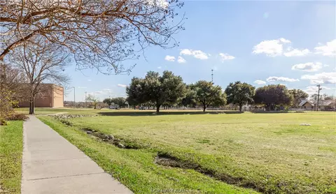 1436 Cedarcrest Ln, Bryan, TX 77803 photo 14