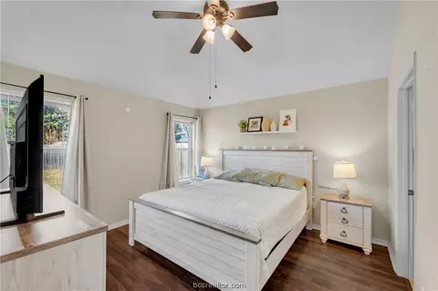 1436 Cedarcrest Ln, Bryan, TX 77803 photo 8