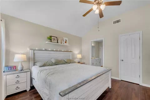 1436 Cedarcrest Ln, Bryan, TX 77803 photo 9