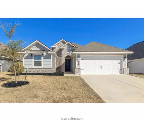 1940 Cambria Dr, Bryan, TX 77807