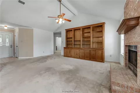 5616 Middlebury Dr, Bryan, TX 77802 photo 5