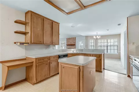 5616 Middlebury Dr, Bryan, TX 77802 photo 13