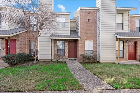 1904 Dartmouth Street T2, College Station, TX 77840
