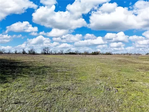 3241 Cr 126, Bedias, TX 77831
