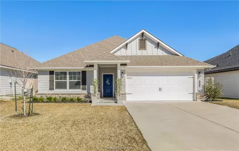 3424 Omaha Ct, Bryan, TX 77808