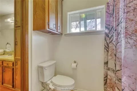2918 Camelot Dr, Bryan, TX 77802 photo 24