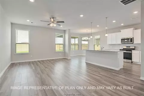 2149 Chief St, Bryan, TX 77807 photo 8
