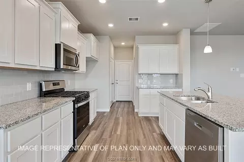 2149 Chief St, Bryan, TX 77807 photo 5