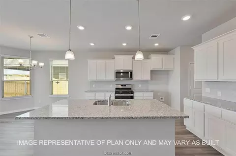 2149 Chief St, Bryan, TX 77807 photo 4