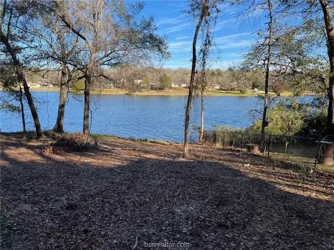 00 Lakeview Cir, Hilltop Lakes, TX 77871