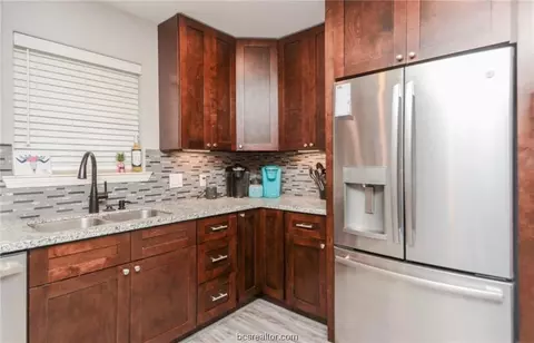 1925 9th, Hempstead, TX 77445 photo 8