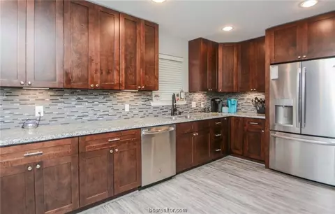 1925 9th, Hempstead, TX 77445 photo 7