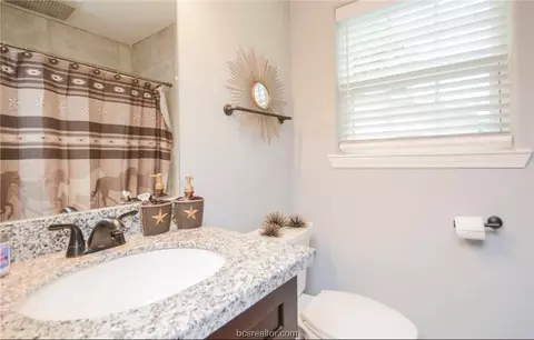 1925 9th, Hempstead, TX 77445 photo 23