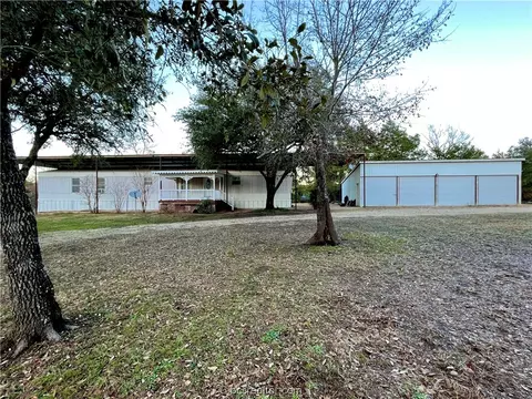 100 Beech St, Somerville, TX 77879