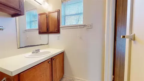 4314 Meadowbrook, Bryan, TX 77802 photo 9
