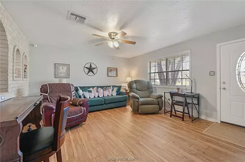 2501 Mchaney Dr, Bryan, TX 77803 photo 5