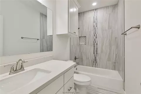 404 W 17th St W, Bryan, TX 77803 photo 7