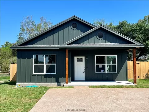 404 W 17th St W, Bryan, TX 77803 photo 12