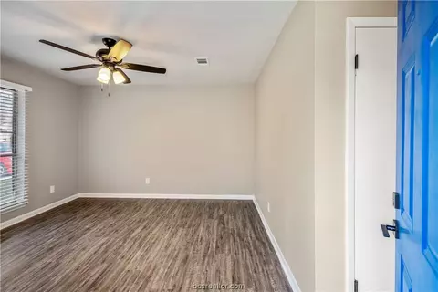 3911 Olive St, Bryan, TX 77801 photo 6