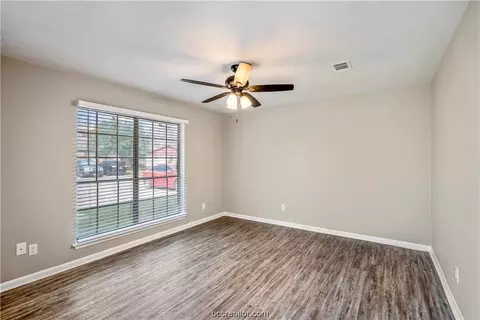 3911 Olive St, Bryan, TX 77801 photo 5